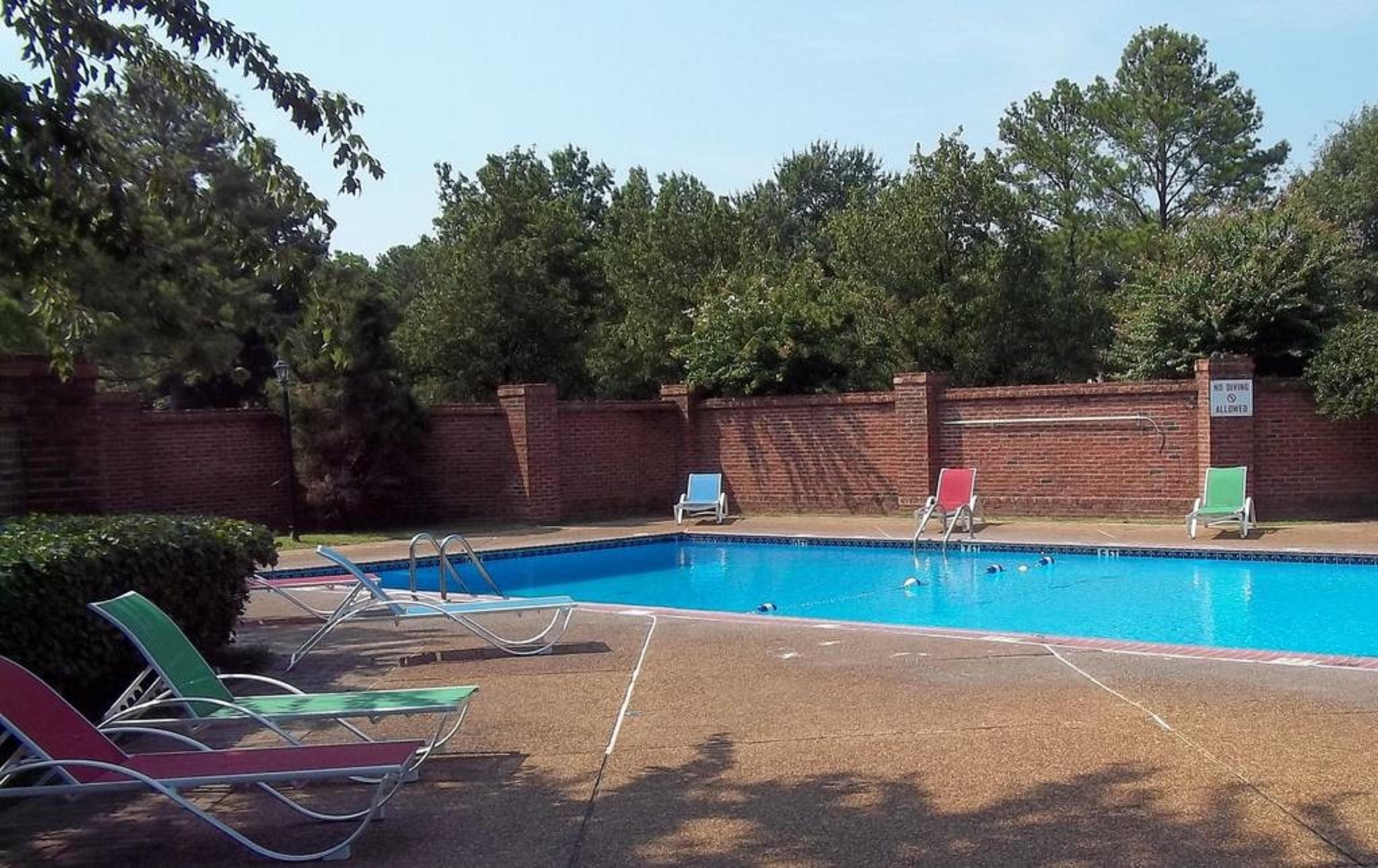 Clarion Hotel & Suites Conference Center Memphis Airport Exterior photo